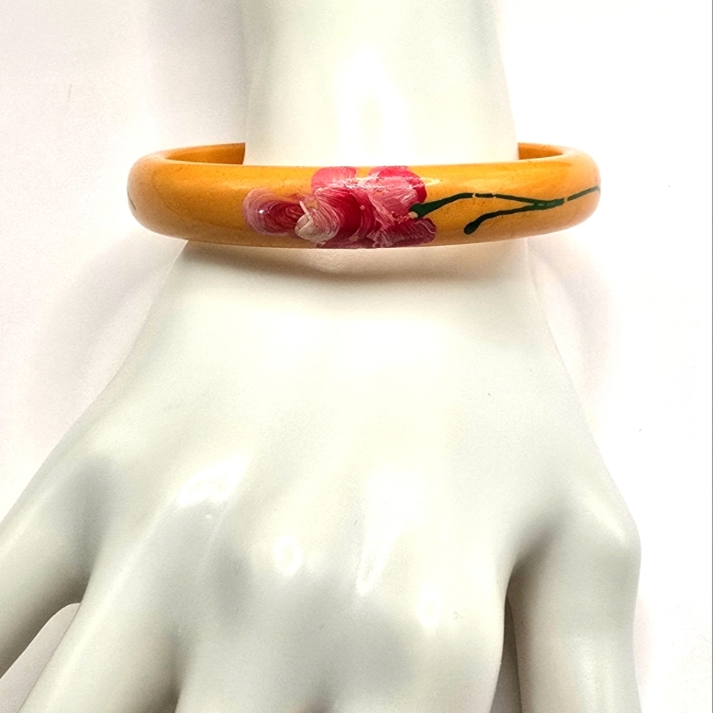 Vintage Handpainted Flower Bakelite Bangle Bracelet